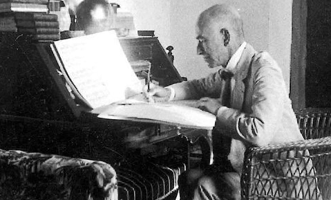 Manuel Tévar y Atlántida Chamber Orchestra