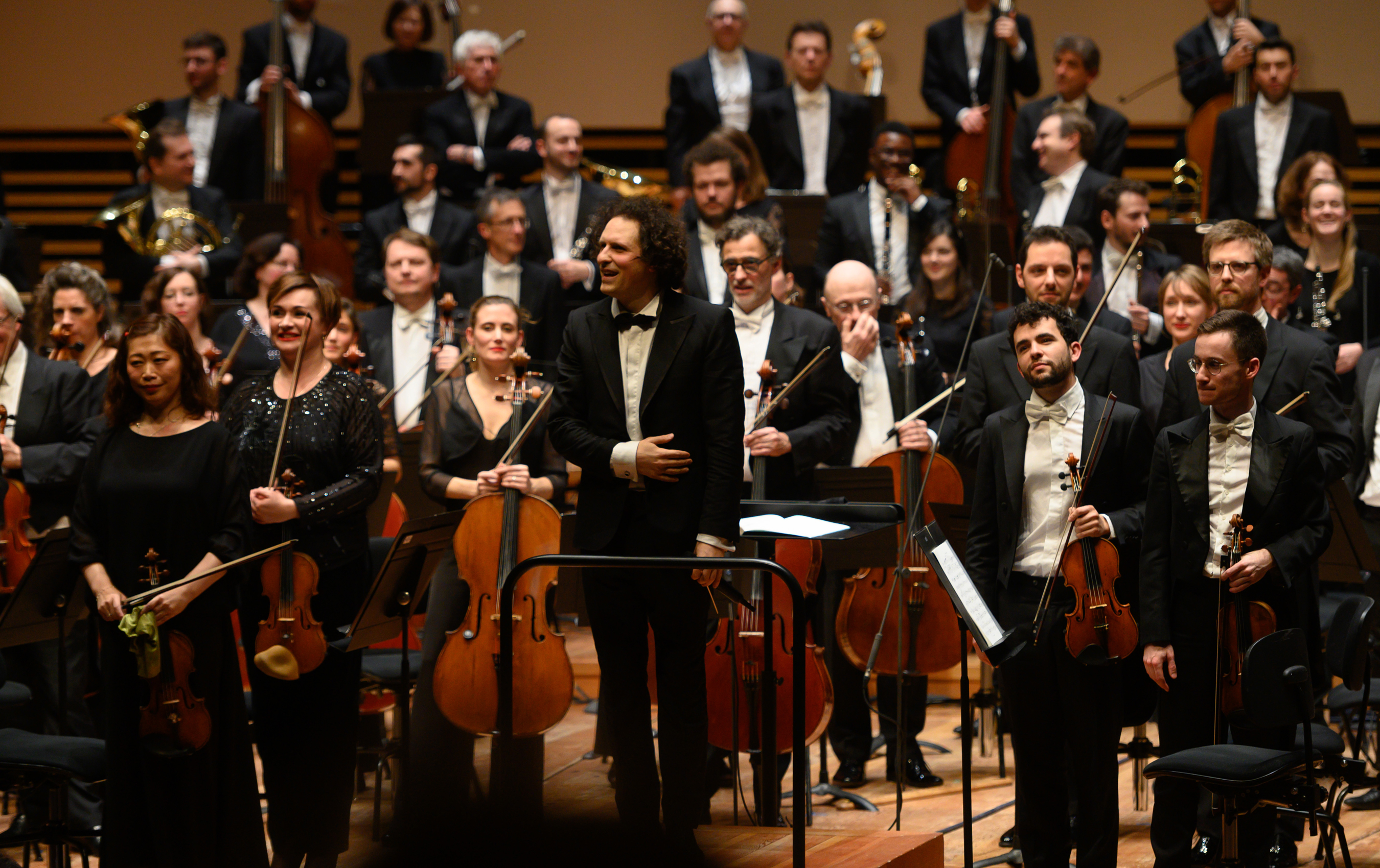 The Electrifying Lille National Orchestra! - kvu8dbj
