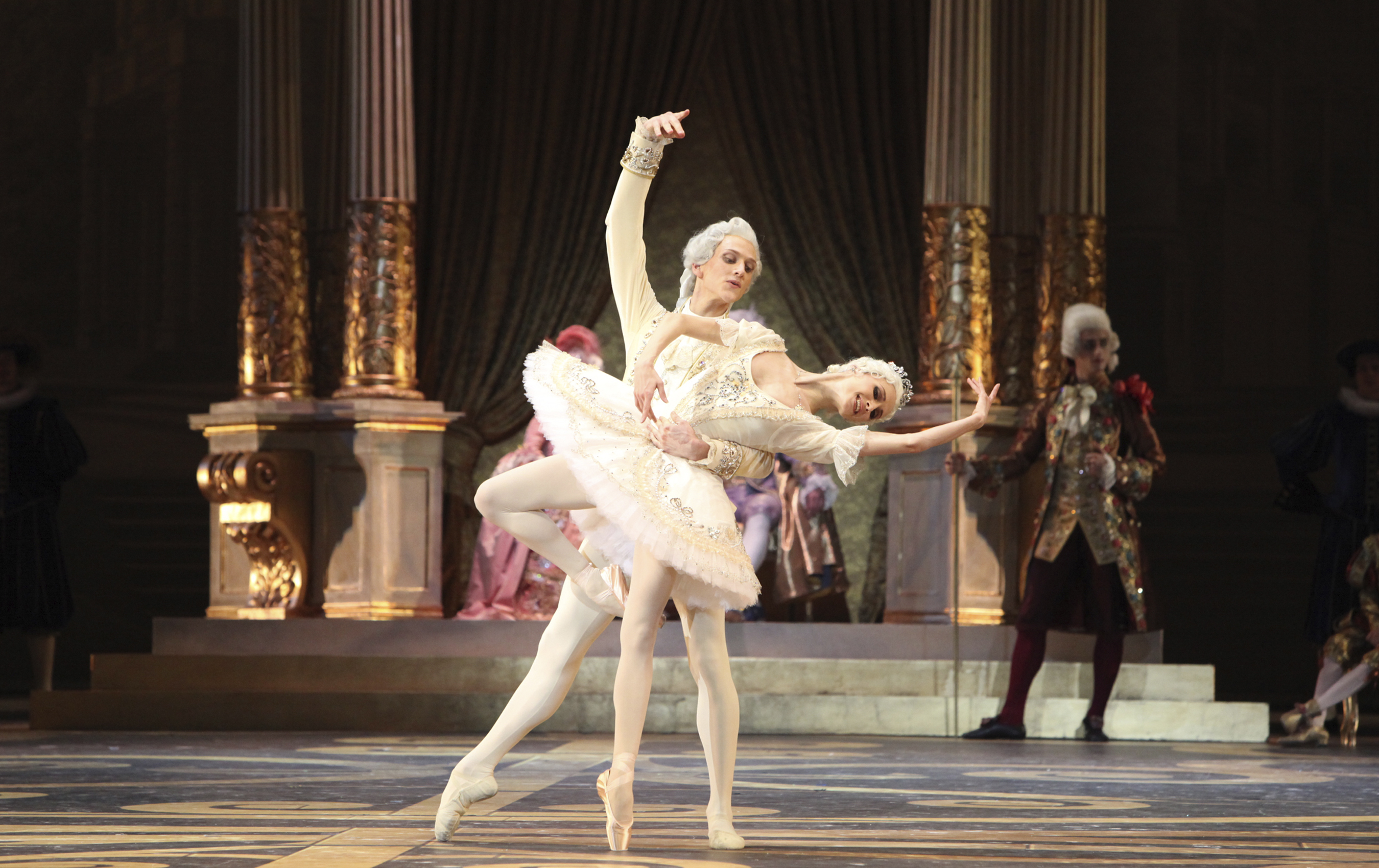 Tchaikovsky Sleeping Beauty   Bolshoi Theatre Ballet   mezzo.tv