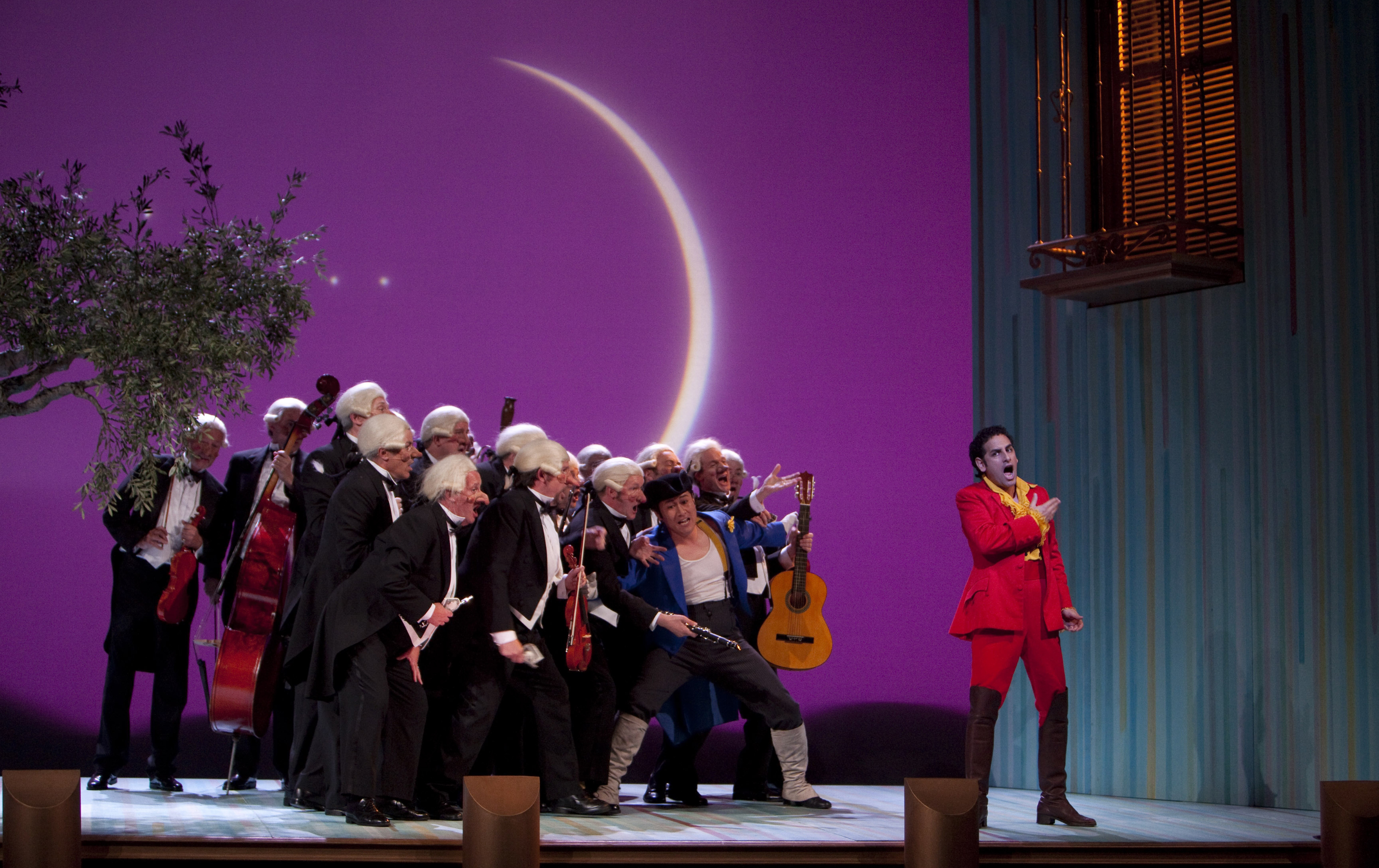 Opera House Watch 'The Barber of Seville' by Rossini at the Royal Opera House | mezzo.tv
