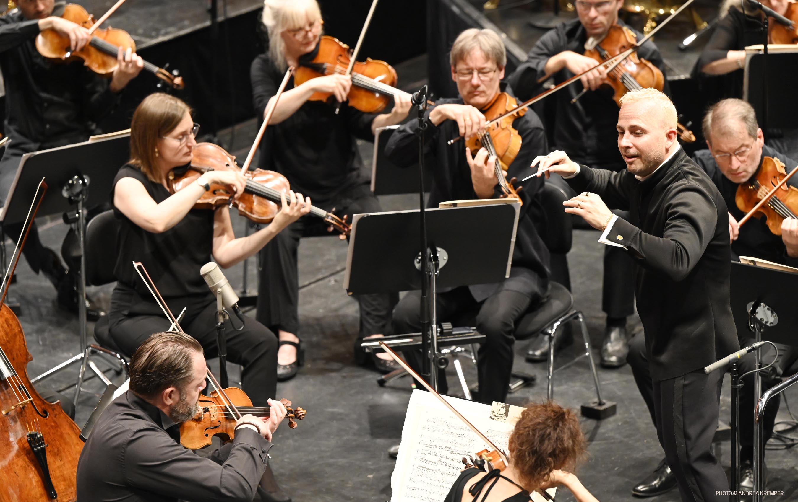 Chamber Orchestra of Europe, Yannick NézetSéguin Brahms, symphonies 3 & 4 mezzo.tv